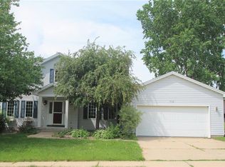 730 Edinburgh Ave, Marion, IA 52302