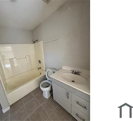 4805 Anglevilla Dr — Photo 2