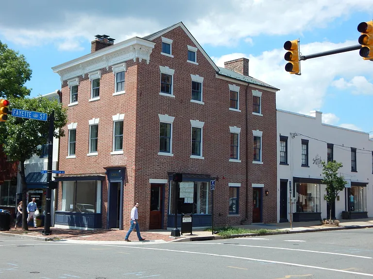 1201 King St #201 — Photo 1