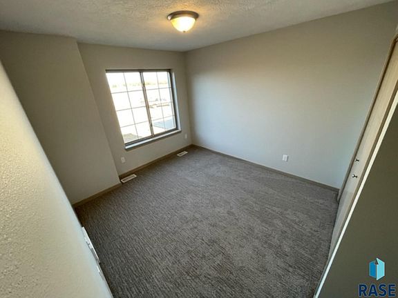 5th image of 2636 S Lana Dr