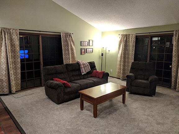 3rd image of 3137 S Westwood Pl