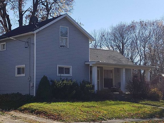 3rd image of 921 S Cochran Ave