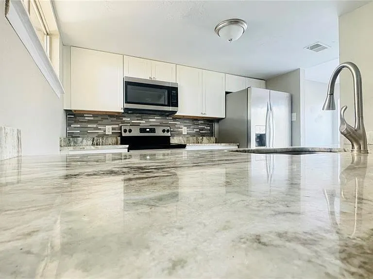 4016 Woodfern Dr #B-8 — Photo 9