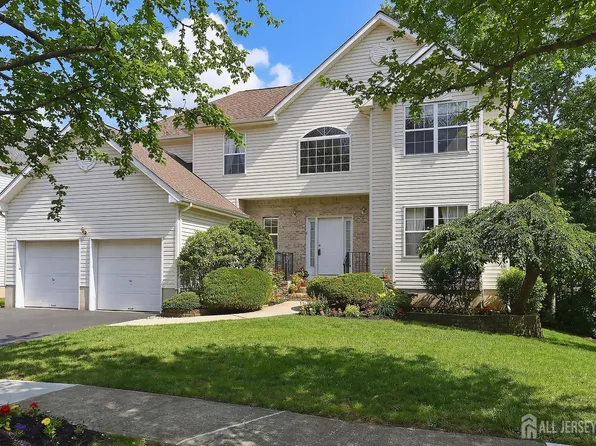 26 Carter Dr, Old Bridge, NJ 08857