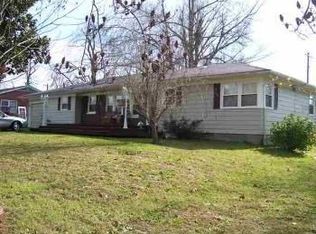 607 E Jefferson Ave, Richland, MO 65556