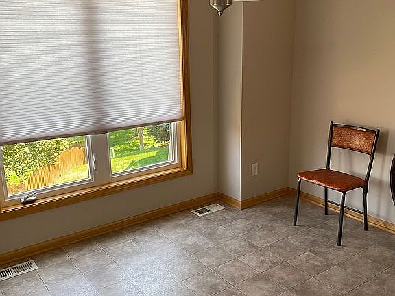 5th image of 5008 Fountain Dr