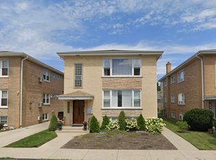5740 W Gunnison St #2, Chicago, IL 60630