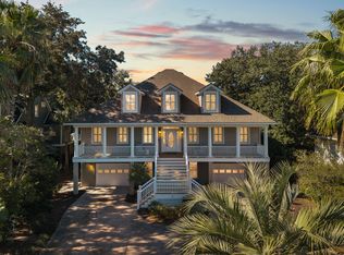 7 Seahorse Ct, Isle Of Palms, SC 29451
