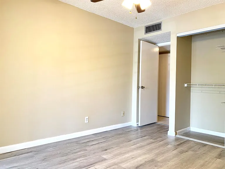 2312 S Cypress Bend Dr #209 — Photo 31