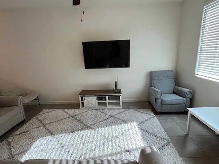 324 W Kimball Ave — Photo 5