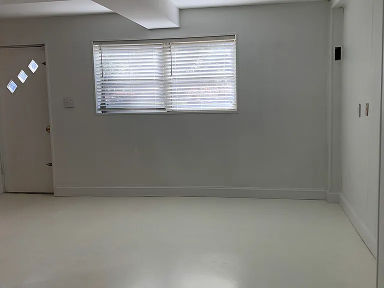 215 W Lake Dr NW #2 — Photo 7