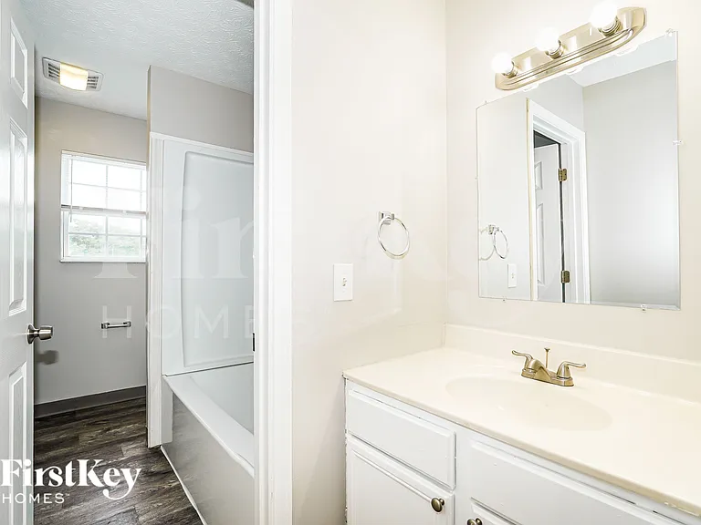 3253 Kady Ln — Photo 15
