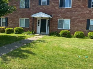 9327 La Grange Rd APT 2, Louisville, KY 40242