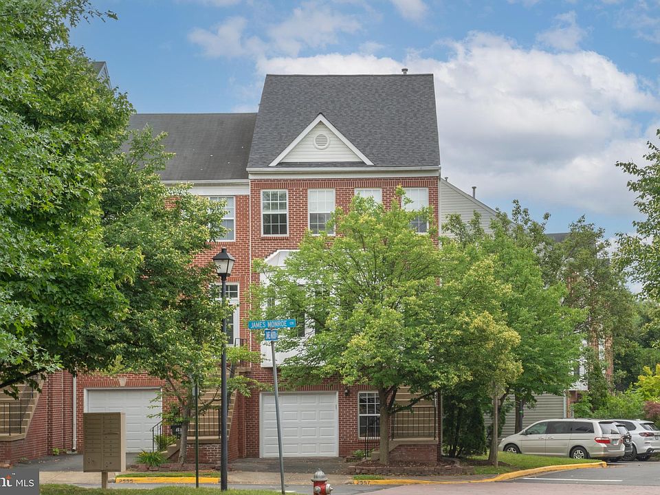 1st image of 2557 James Monroe Cir