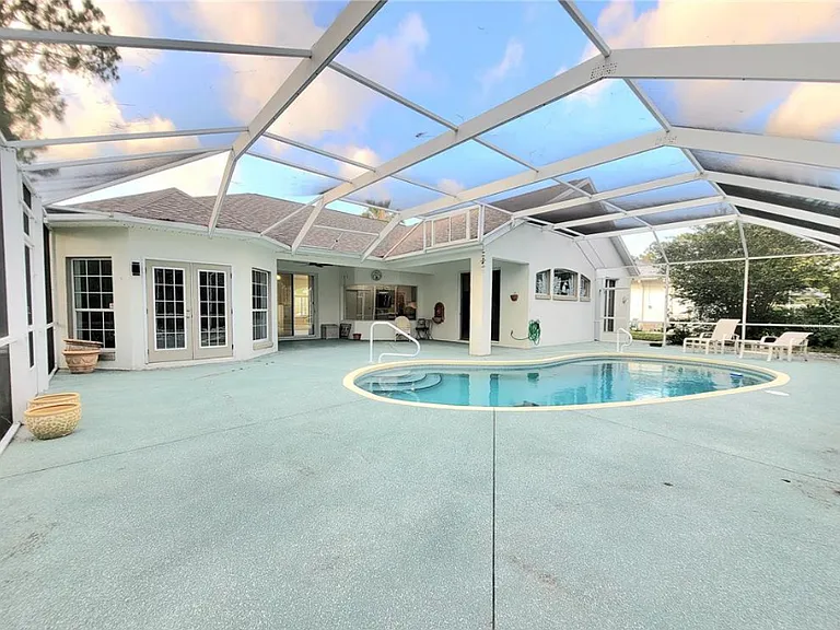 9 Woodholme Ln — Photo 21