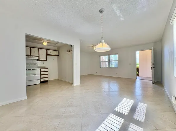 359 Capri E #359-H, Delray Beach, FL 33484