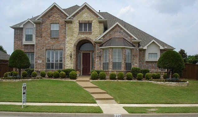 1st image of 1226 Brenham Dr