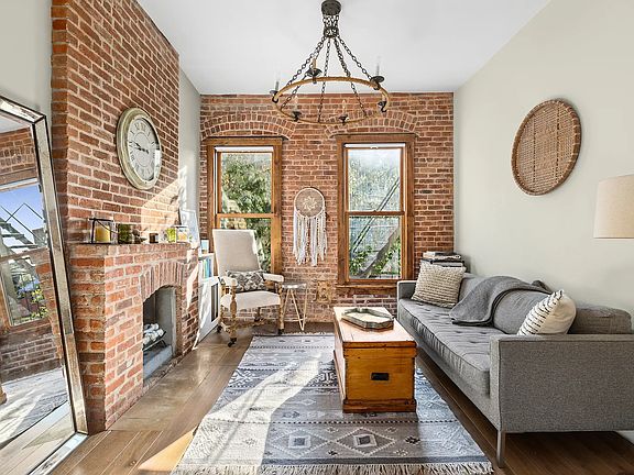2nd image of 92 Horatio St APT 5S