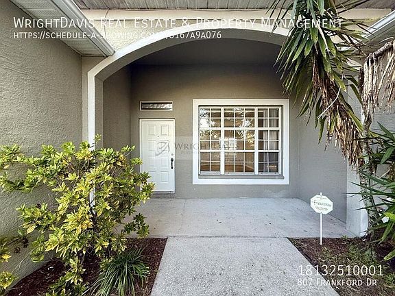 3rd image of 807 Frankford Dr