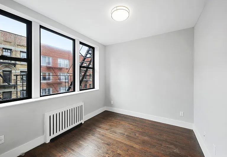 518 E 88th St #4A — Photo 2