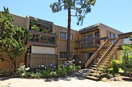 1st image of 1029 N Mollison Ave APT 14