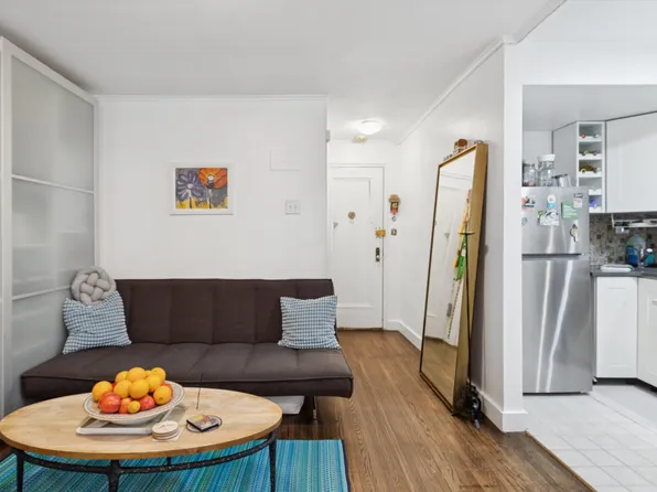 75-02 Austin Street image 3 of 15