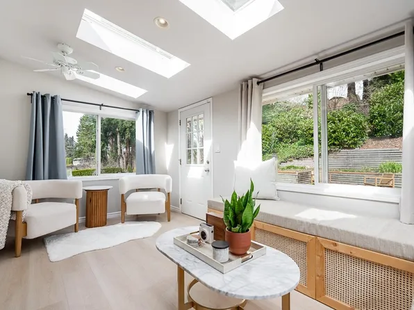 32157 Holiday Ave, Mission, BC V2V 2N3