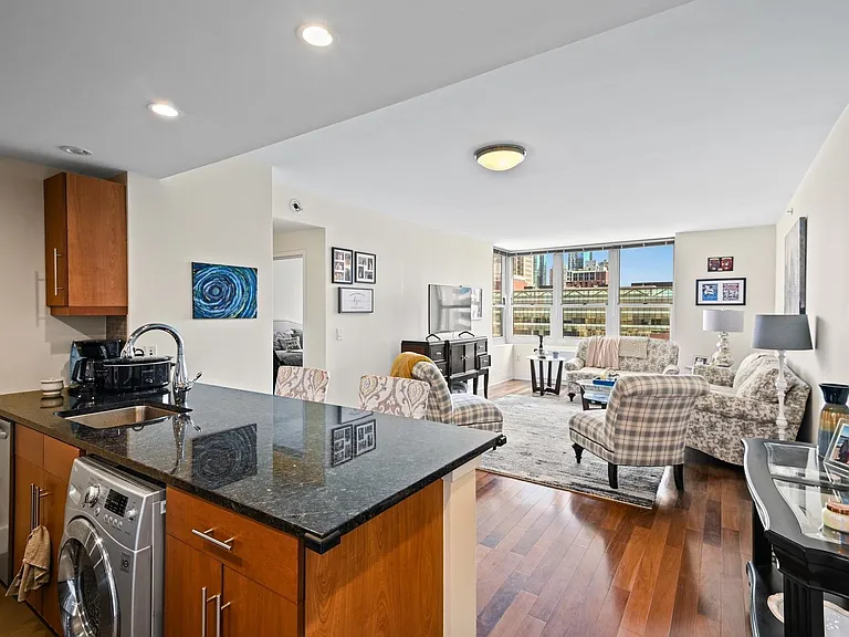 88 Morgan St #1207 — Photo 5