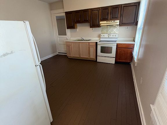 4th image of 128 S 38th St APT 3