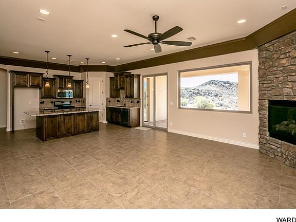 5th image of 1096 Acoma South Blvd