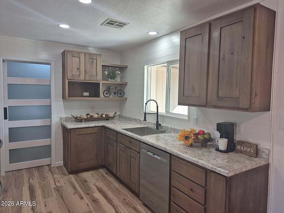 3rd image of 14233 N 60th Avenue