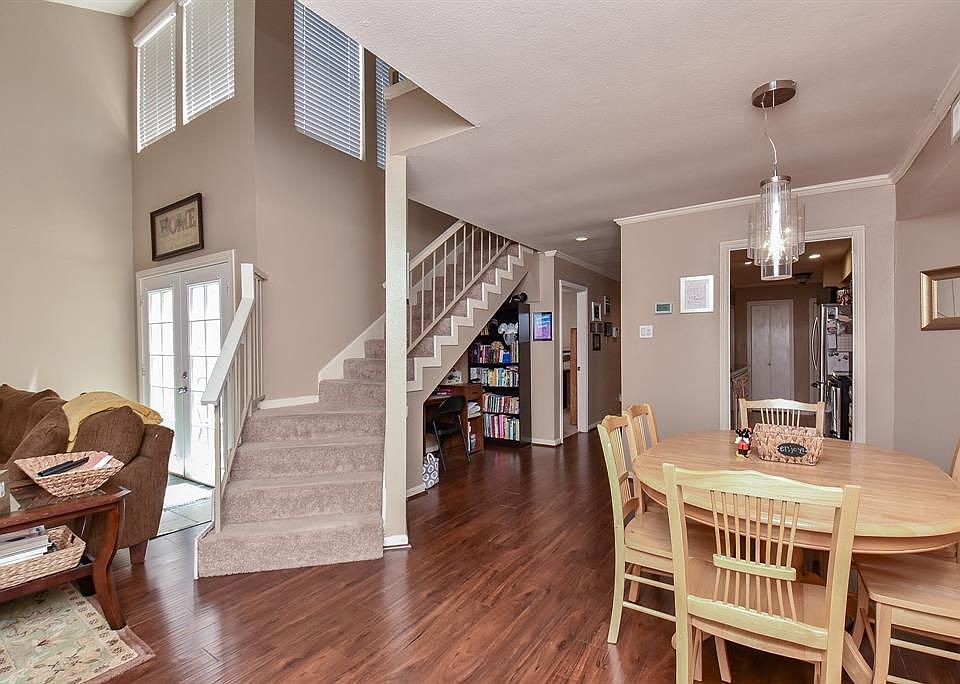 1st image of 13423 Parkway Blvd