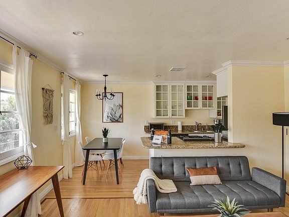 5th image of 1212 10th St Unit 18