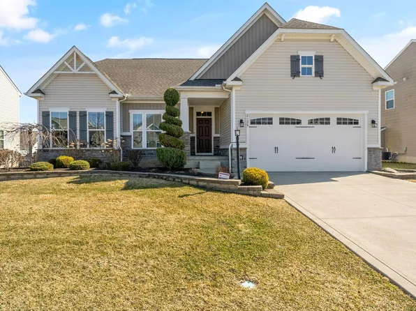 2128 W Gardenia Dr, Pataskala, OH 43062