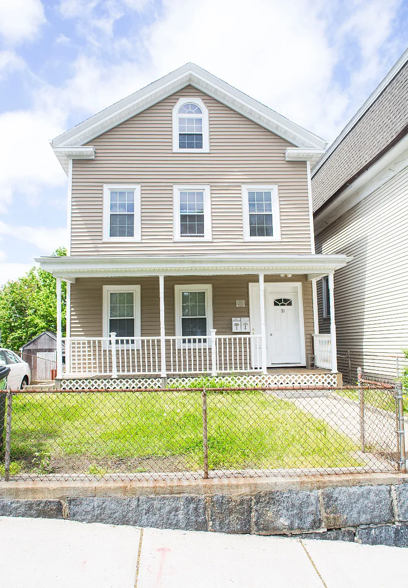 4 bed, 1600 sqft, $4,950 — Photo 1