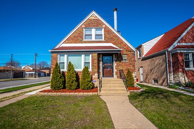 1st image of 10758 S Avenue C