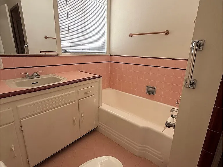 4909 Coldwater Canyon Ave #6 — Photo 10