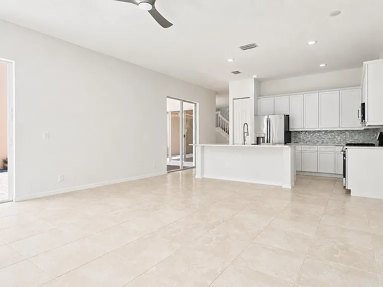 207 Isle Verde Way — Photo 30