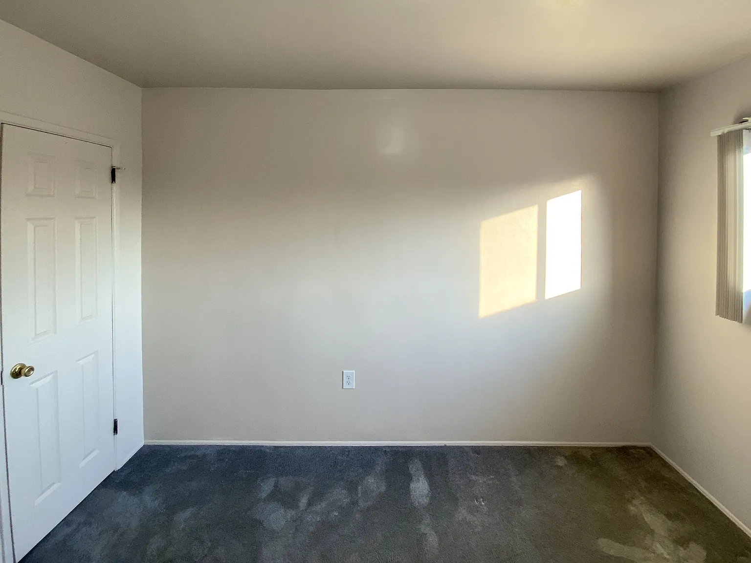 1135 W 90th St, Los Angeles - 1137.75 — Photo 2