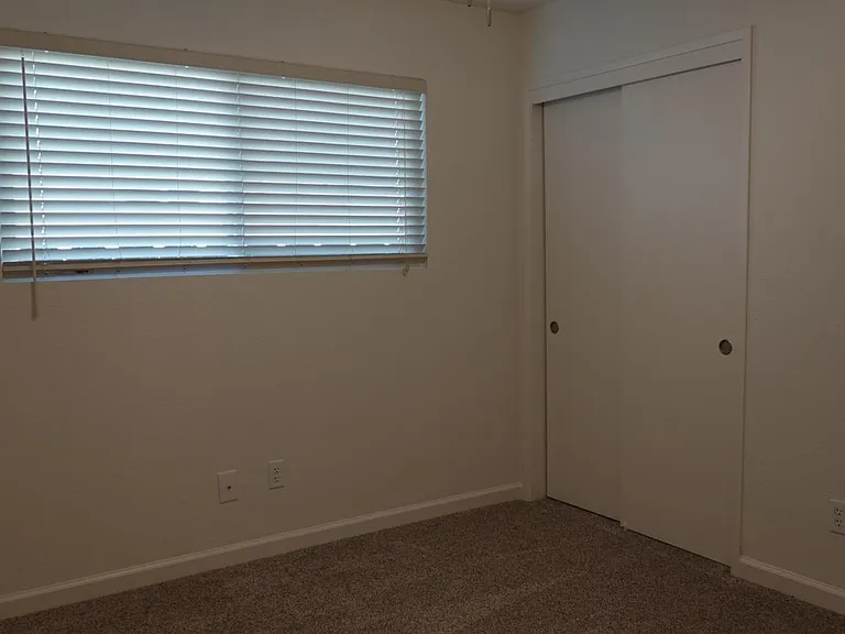 2505 Murray St — Photo 11