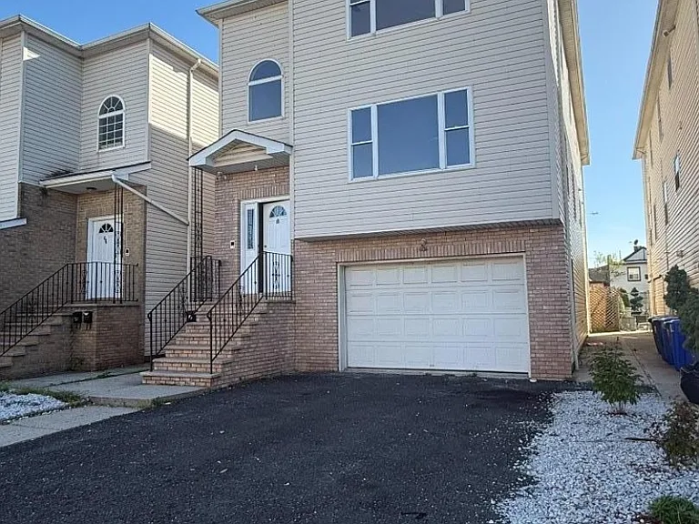 68 Port Ave — Photo 14