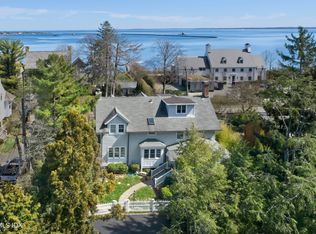 60 Binney Ln, Old Greenwich, CT 06870