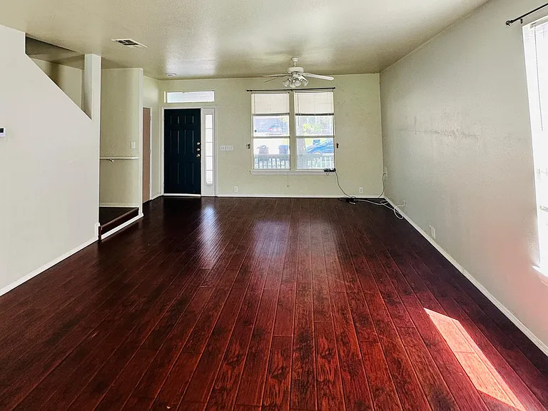 826 Greene Way — Photo 6