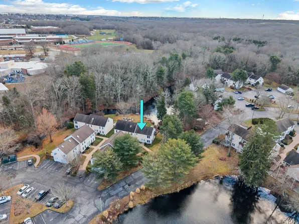 54 Rope Ferry Road #H131, Waterford, CT 06385