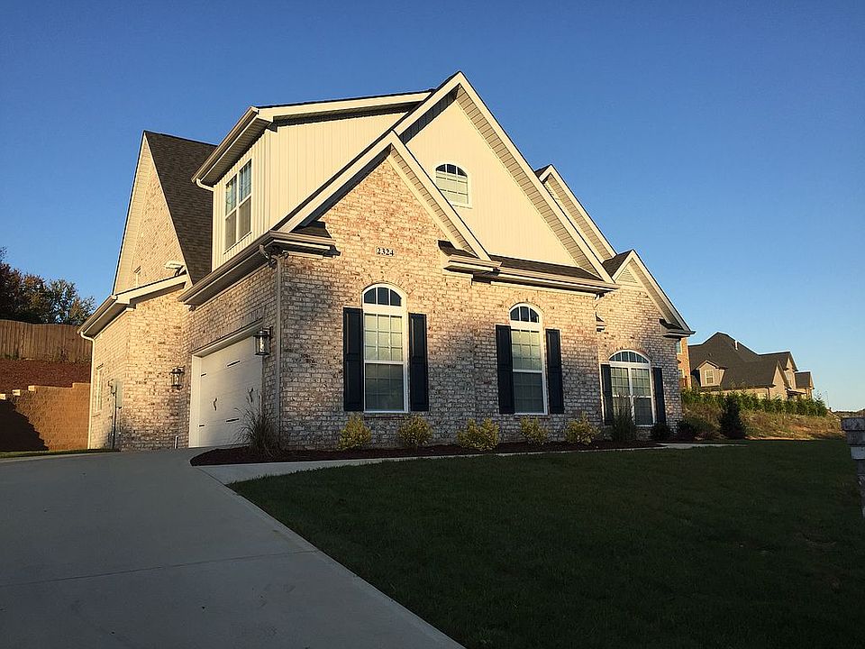 2nd image of 2326 Wolf Crossing Ln