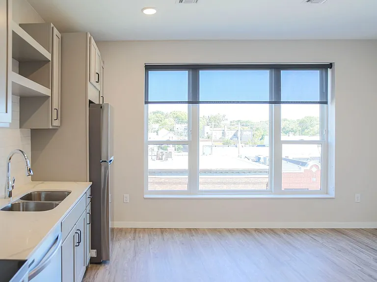 B7 Flats — Photo 14