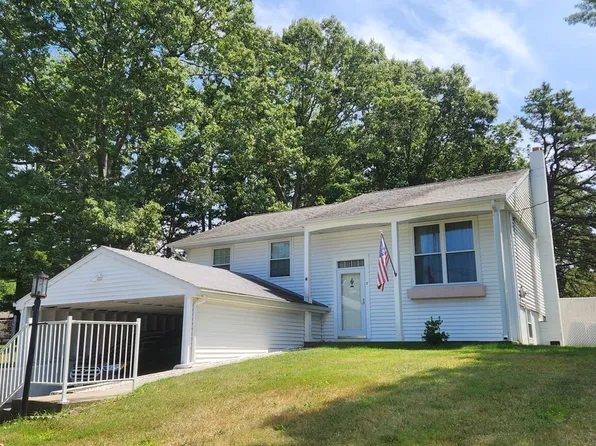 3 Coyle St, Taunton, MA 02780