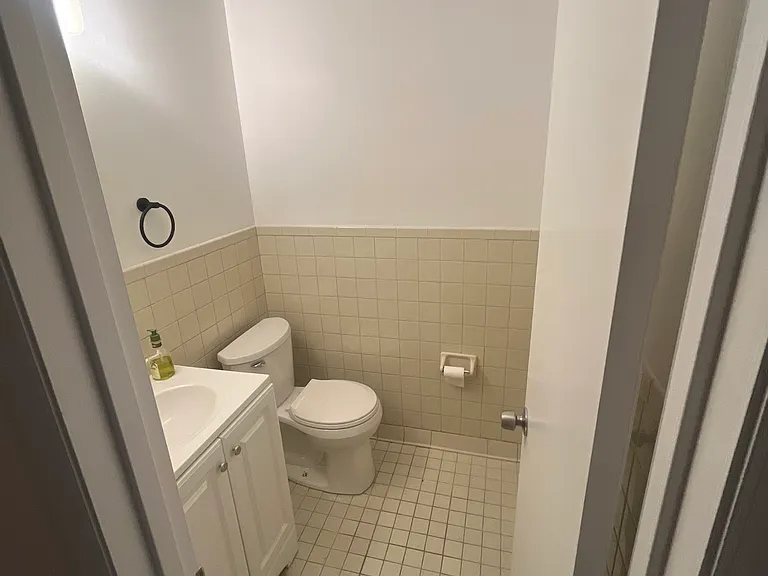 2432 Tryon Rd — Photo 6