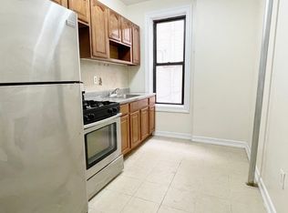 221 Avenue F #2A, Brooklyn, NY 11218