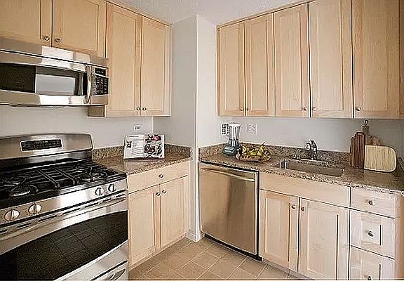 2nd image of 300 E 90th St APT 3A